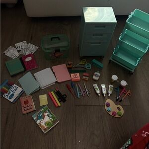 Toy School Art Supplies Mini
Perfect Christmas Gift